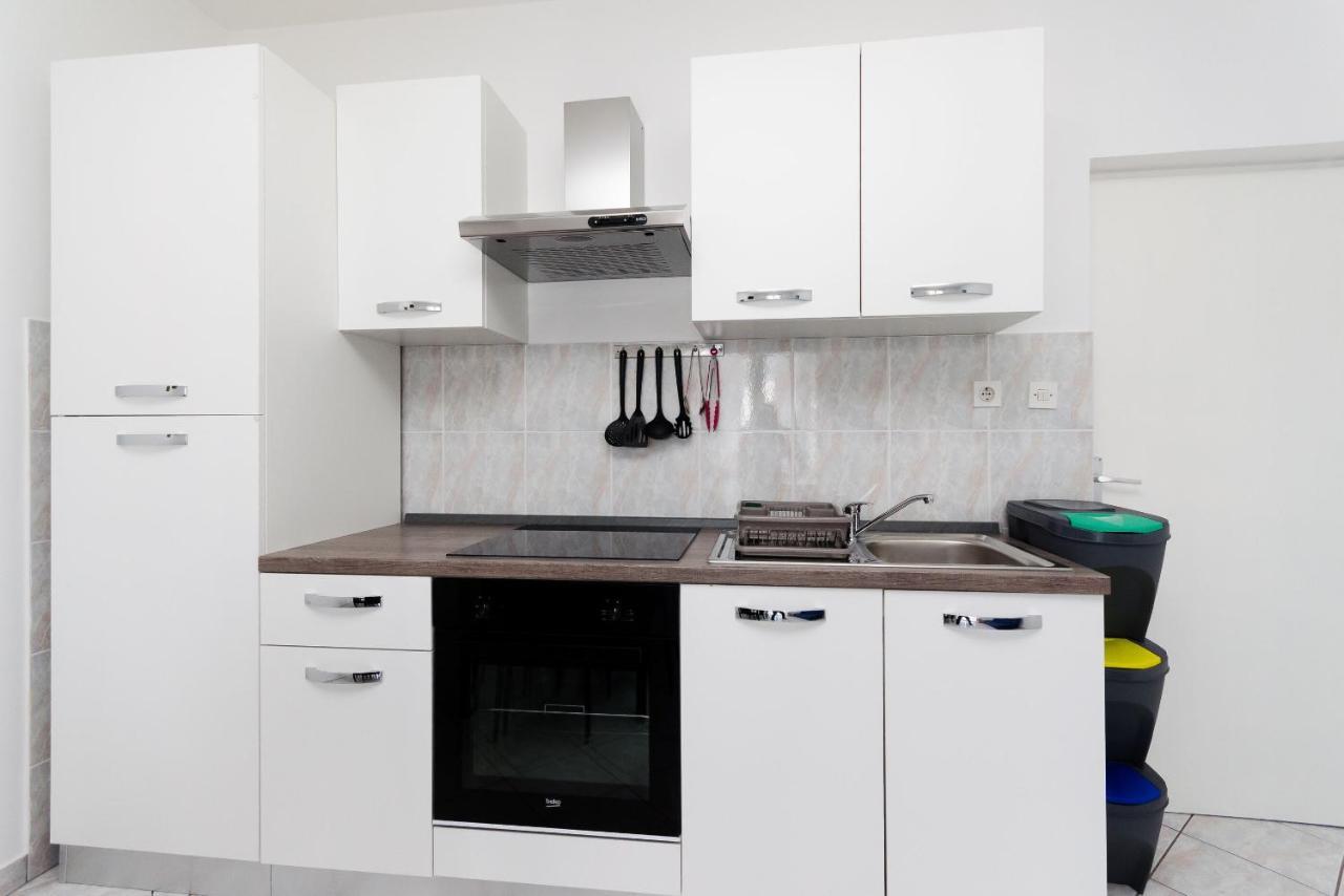 Apartments Luka ซูเปทาร์สกา ดรากา ภายนอก รูปภาพ